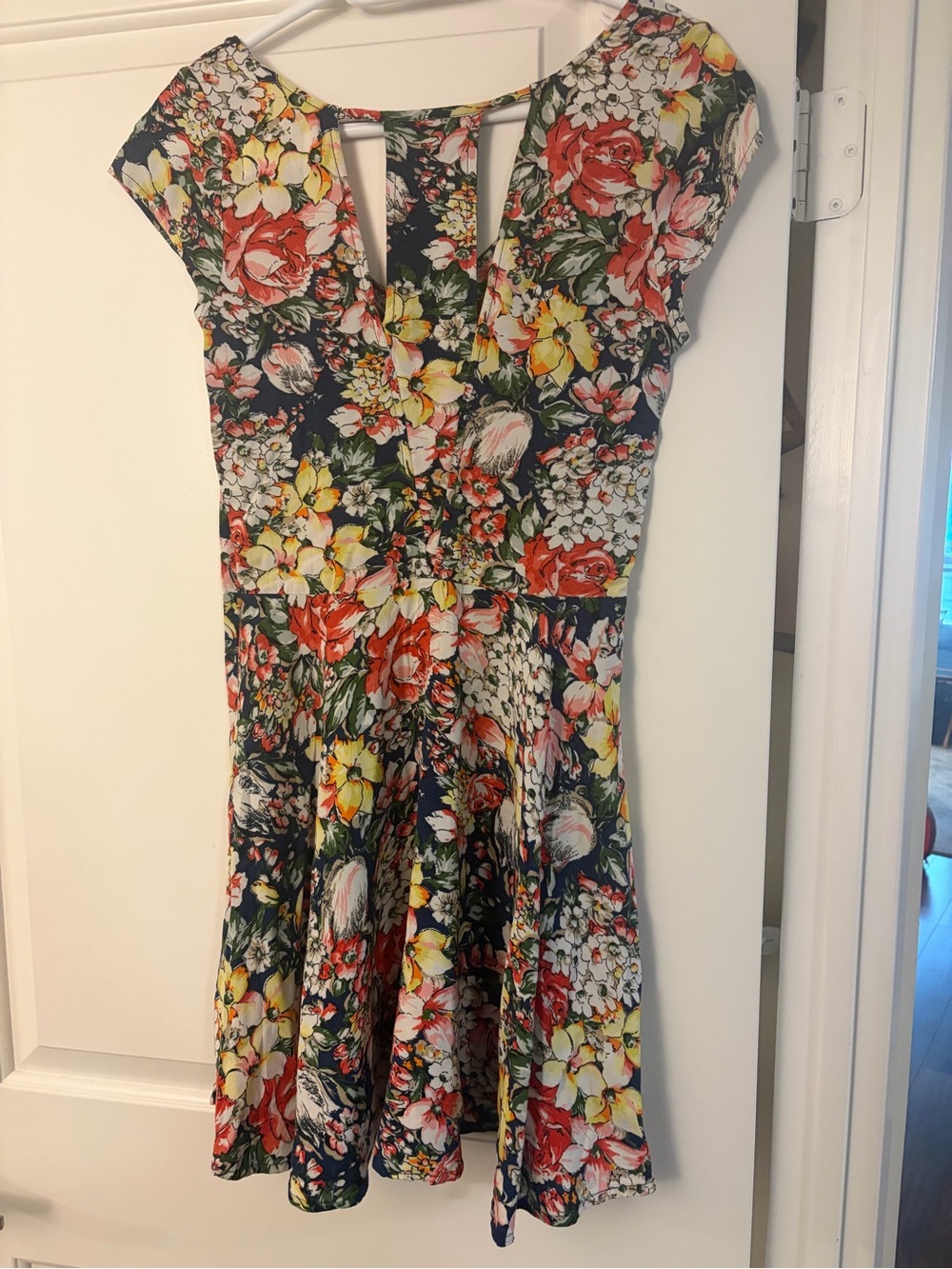 Abercrombie & Fitch Floral Print Dress - Picture 4 of 4